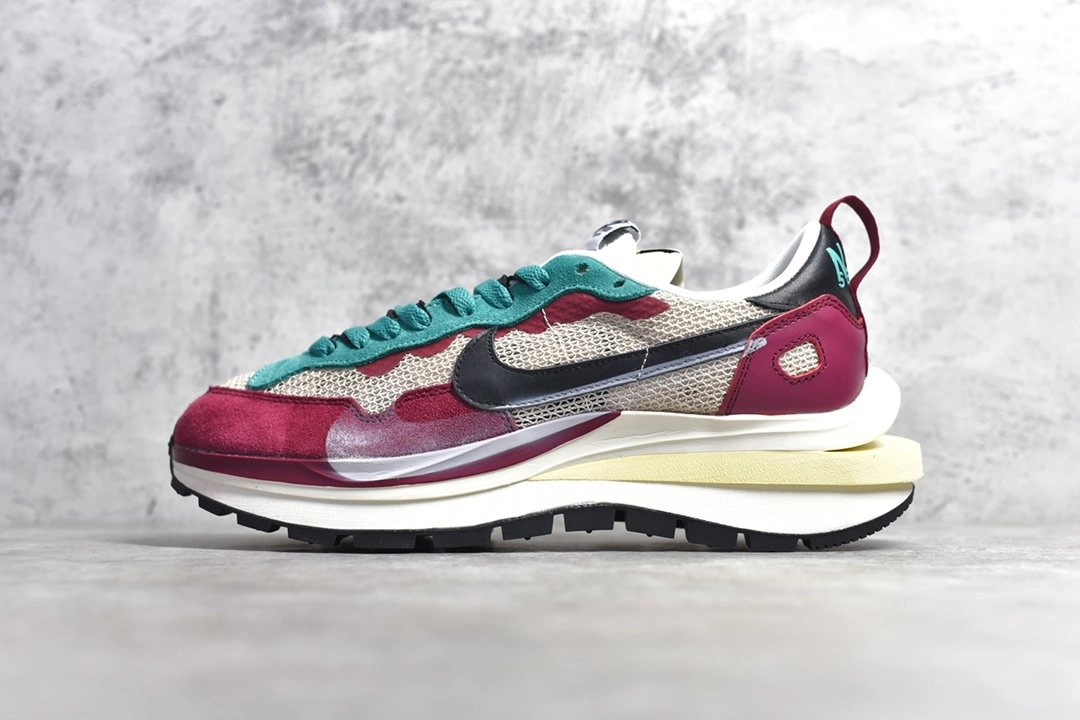 Sacai x NK VaporFly String Villain Red