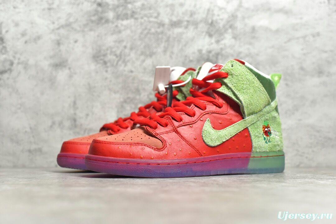 NK SB Dunk High “strawberry cough”