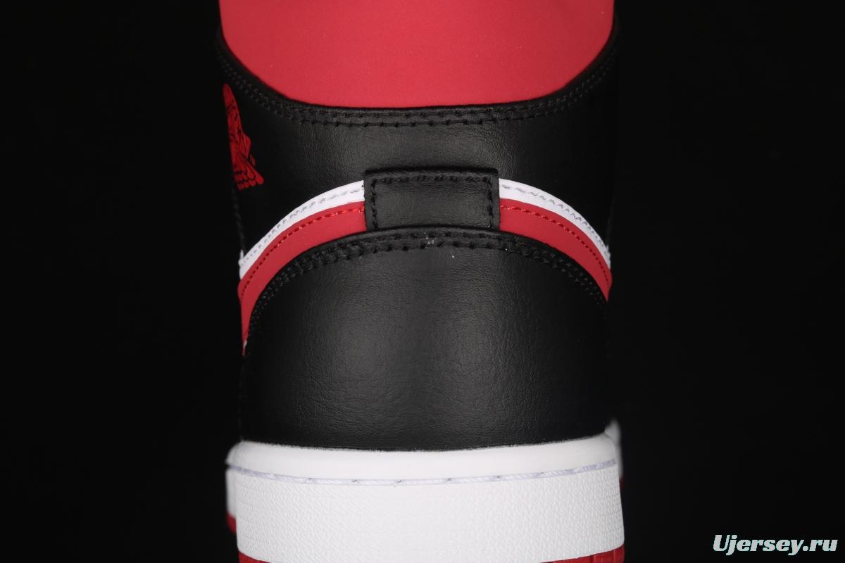 Air Jordan 1 Mid SE black, white and red 554724-122