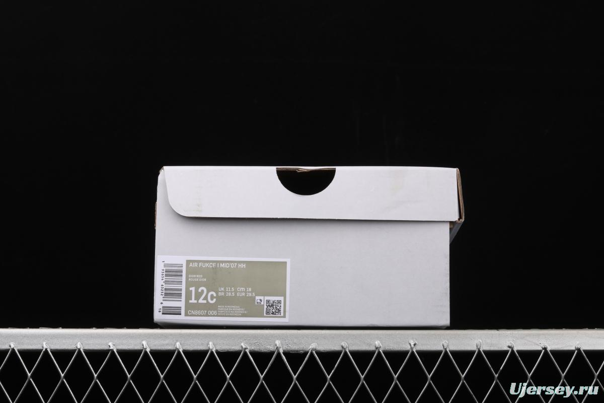State size NIKE Air Force-006 in Mid Dior element