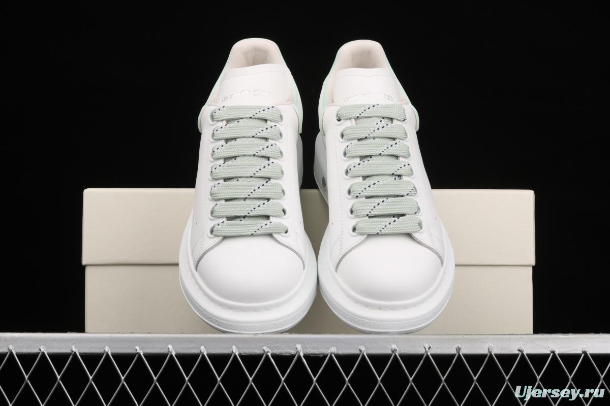 Alexander McQueen White and Green drop Molding