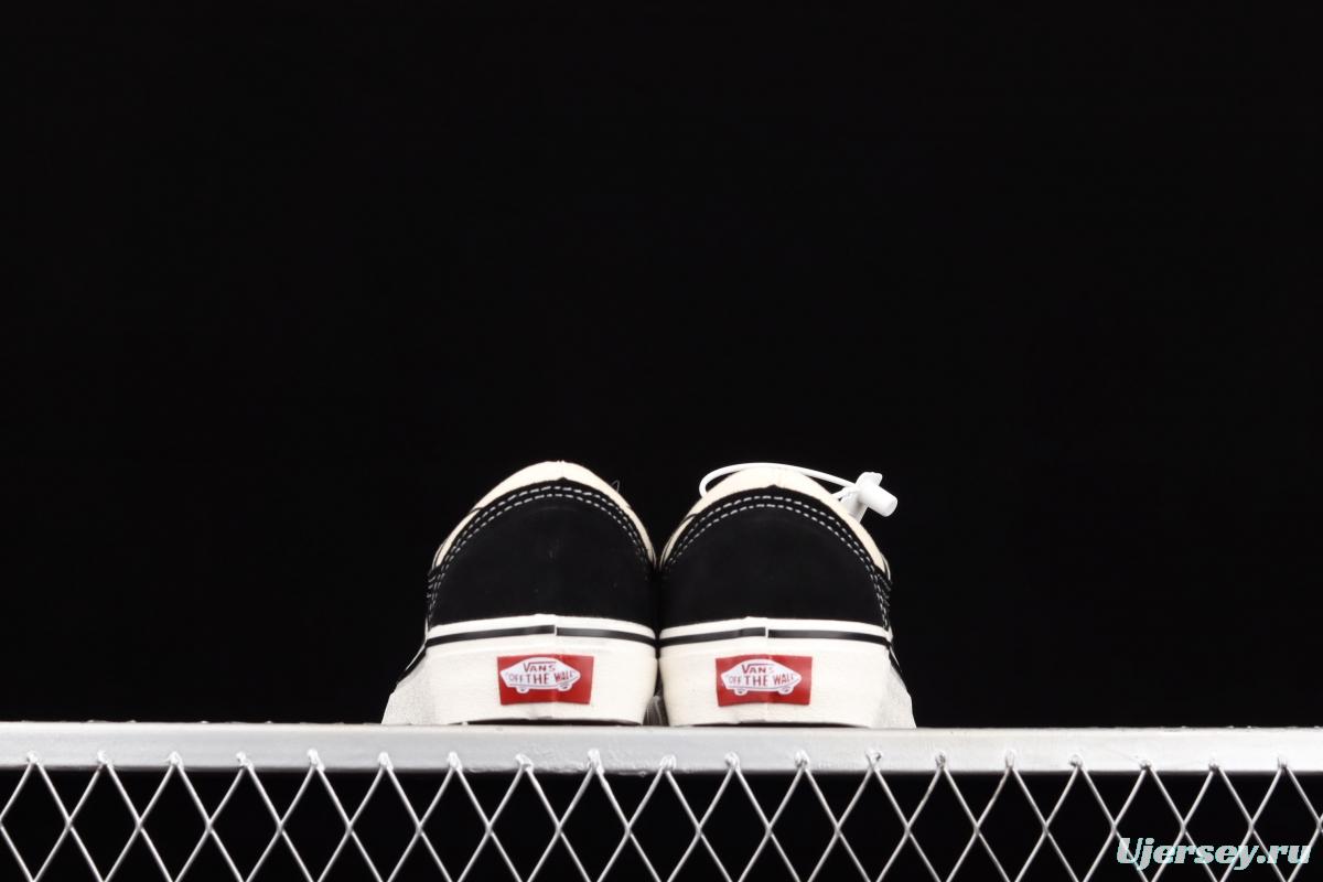Vans Style 36 half-moon Baotou black-and-white flame low-top sports shoes VN0A3ZCJROF