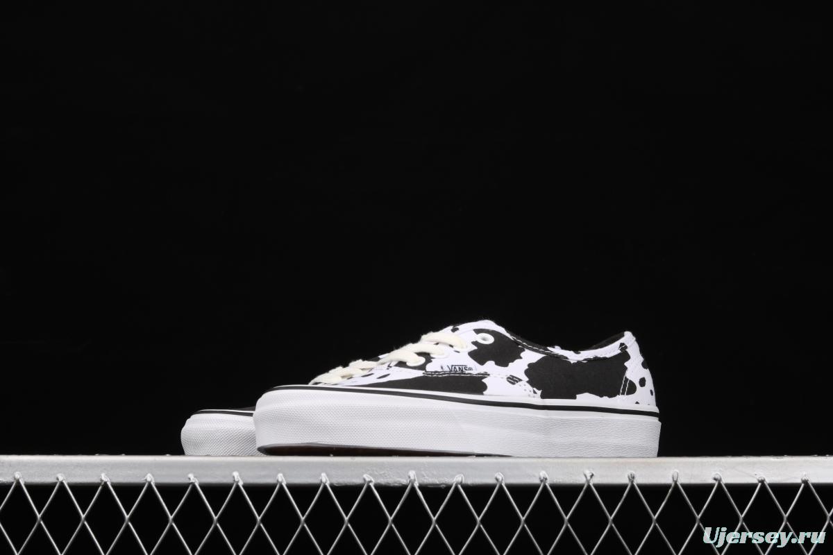 Vans Authentic Vance black and white cow striped Anaheim canvas board shoes VN0A40E5NNA