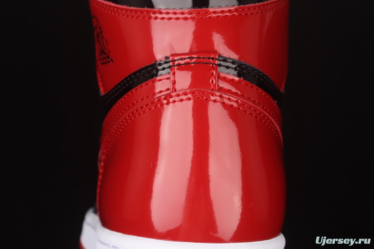 Air Jordan 1 High OG Bred Patent lacquered leather black and red high top basketball shoes 555088-063