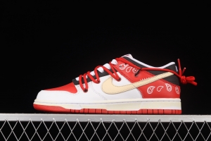 NBA x NIKE DUNK Low University Red low side deconstruction VlBE style old cashew flower red and white sports skateboard shoes DD1391-600