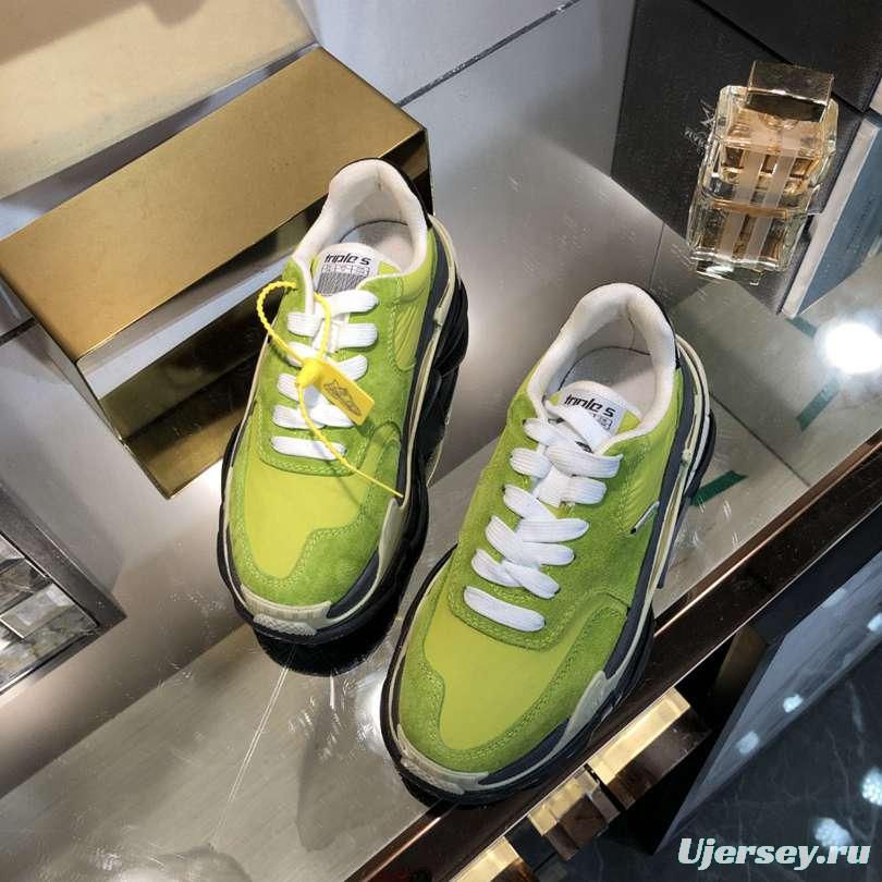 Men/Women Balenciaga Triple S 2.0 Sneaker Green Item 6380340