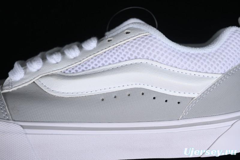 Vans Classics Knu Skool Chunky Tongue Retro Sneakers in Grey White - VN0009QCYF9