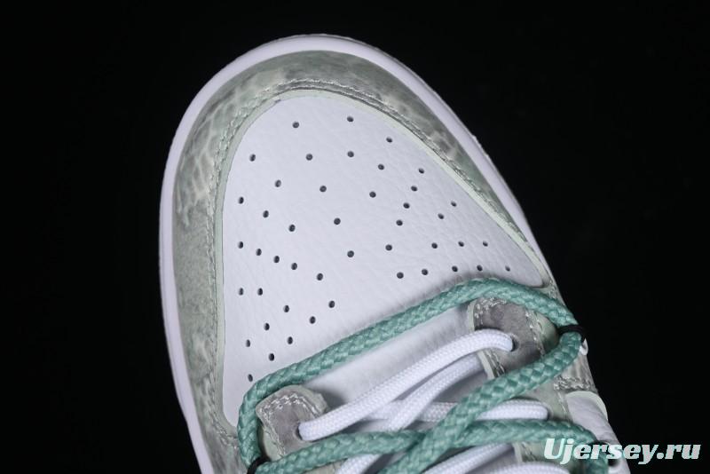 Nike SB Dunk Low Limited Edition Year of the Dragon - SJ2068-229