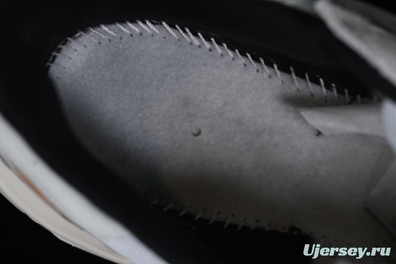 Nike Runtekk Run Retro Low-Top Running Shoes with Cushlon Midsole and Anti-Slip Design - FN6703-002