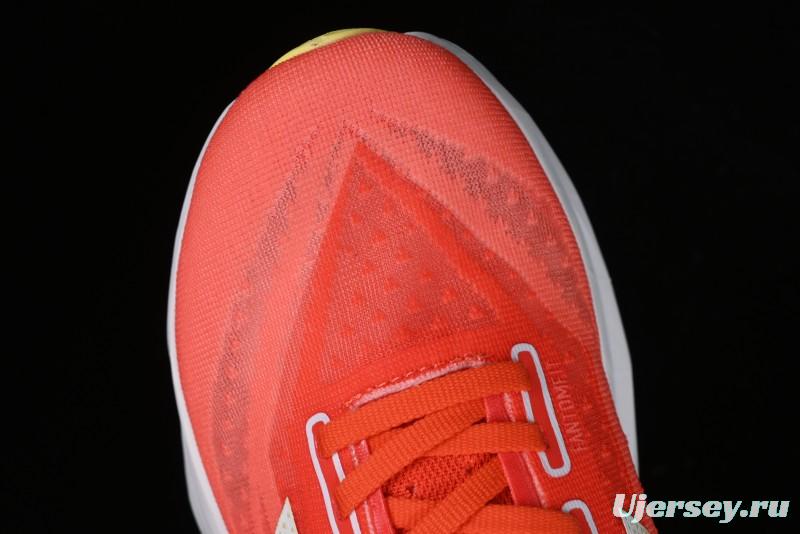 New Balance FuelCell Rebel V4 Low-Top Slip-Resistant Durable Versatile Casual Running Shoes - WFCXLR4