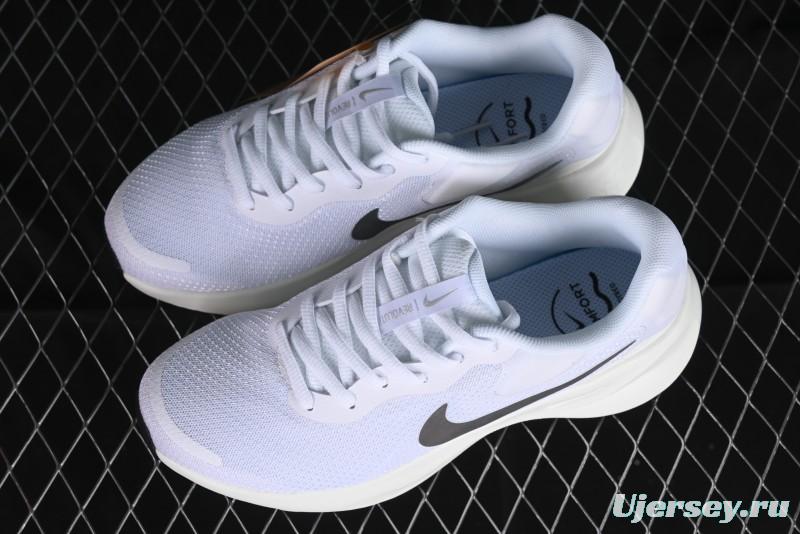 Nike Revolution 7 Wide Low-Top Running Shoes with Breathable Mesh and Durable Cushioning - FB2208-101