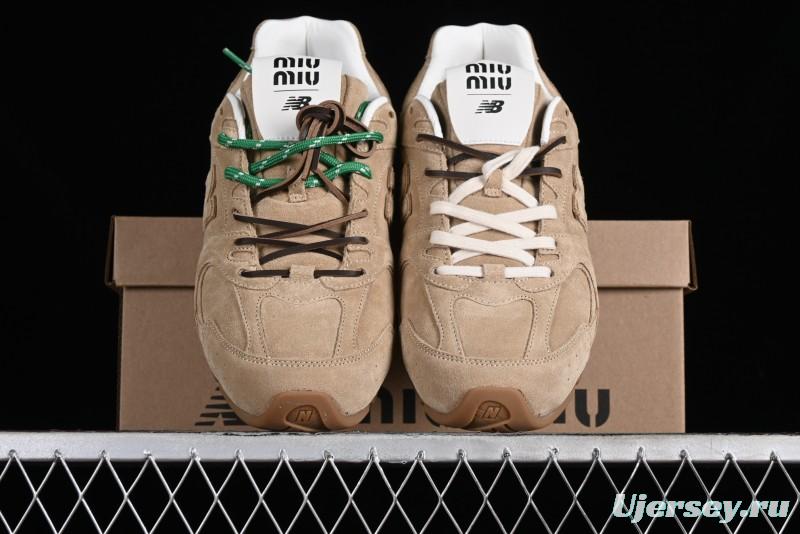Miu Miu x New Balance 530 Low-Top Retro Running Sneakers with Deconstructed Design - 38165