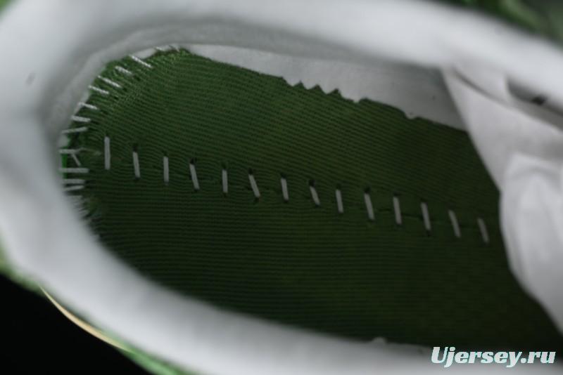 New Balance Made In USA M993 Series Classic Retro Running Shoes - U993WG