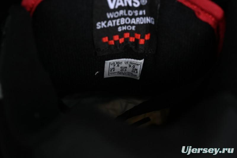 Vans Rowley XLT Retro Skate Shoes with Cushioning and Durability - VN000D1GA2T