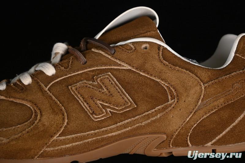 Miu Miu x New Balance 530 Low-Top Retro Running Shoes with Deconstructed Design - 38165