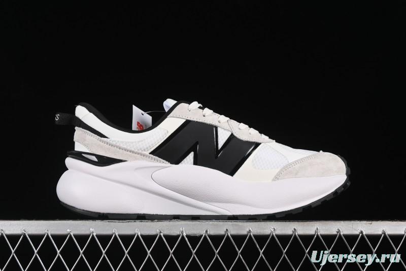 New Balance 3447 Series Retro Casual Running Shoes with Textile and Leather Upper - U3447LC