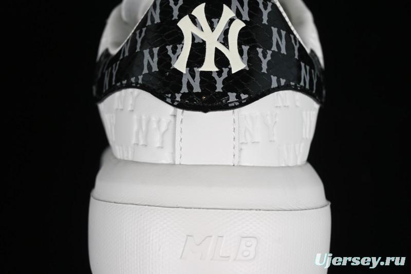 New York Yankees MLB Bigball Chunky Embo Monogram Platform Sandals - 3ASXEMN4N50BKS