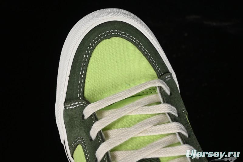 Vans Chukka Push Low-Top Skate Shoes with Slip-Resistant Sole in Apple Green - VN0008ZE08P