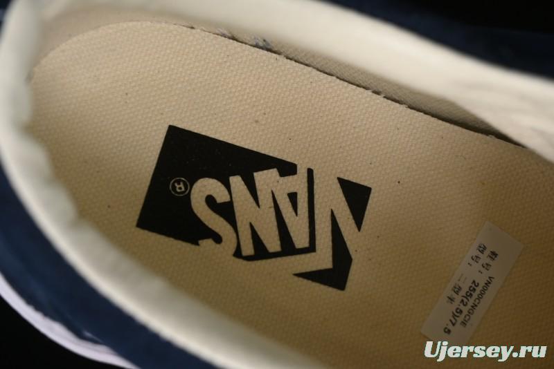 Vans Old Skool 36 LX Full Suede Retro Low-Top Canvas Vulcanized Sneakers - VN000CNGCIE