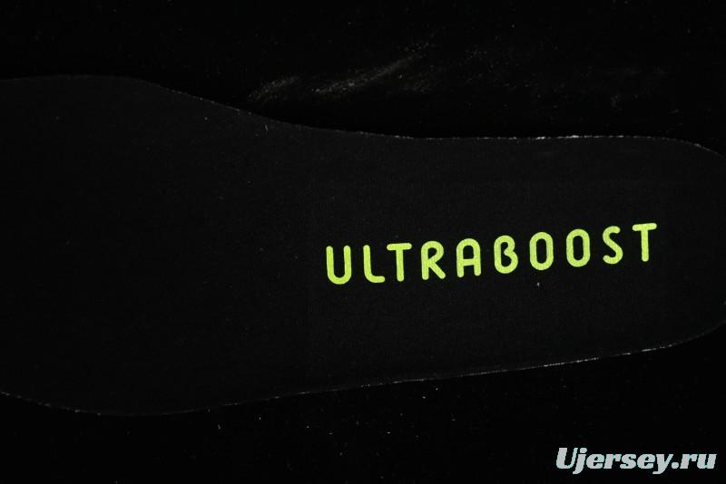 Adidas Ultraboost 5X IH3108 Running Shoes with Boost Cushioning for Men and Women