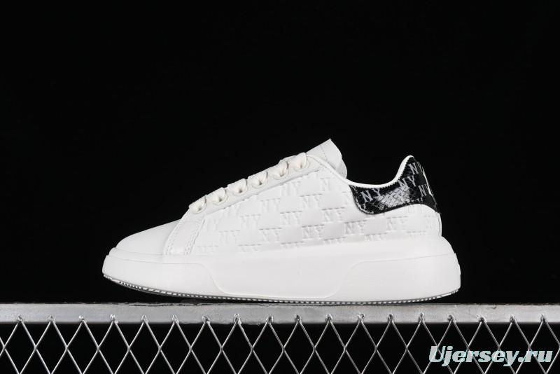 New York Yankees MLB Bigball Chunky Embo Monogram Platform Sandals - 3ASXEMN4N50BKS