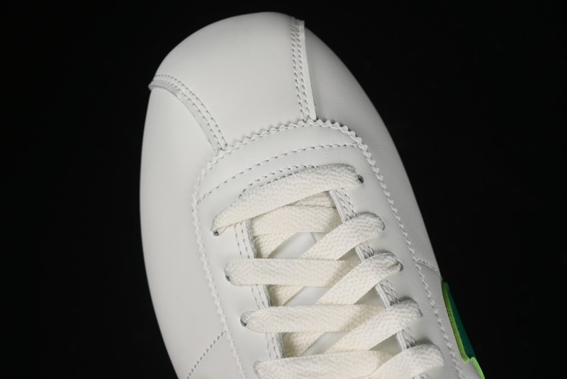 Nike Classic Cortez Leather Retro Running Shoes - DM4044-104