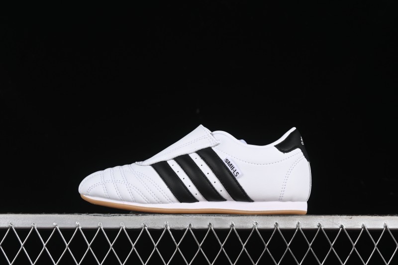 Adidas Originals Taekwondo JQ4774 Low-Top Training Shoes for Comfortable Non-Slip Workouts