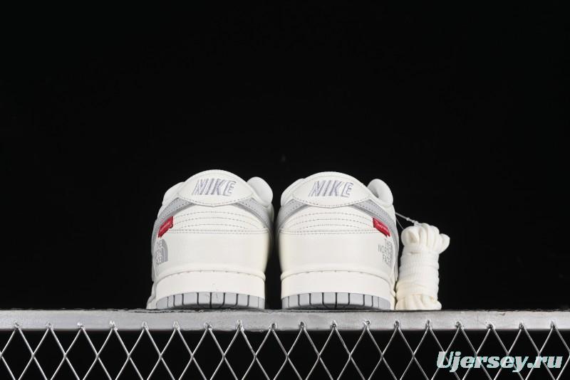 Nike SB Dunk Low Supreme x THE NORTH FACE Skate Shoes - BM0234-502