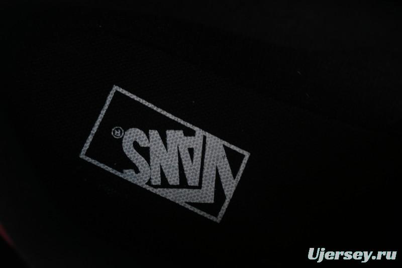 Vans Chukka Push Apple Green Low-Top Skate Shoes with Slip-Resistant Sole - VN0008ZET5U