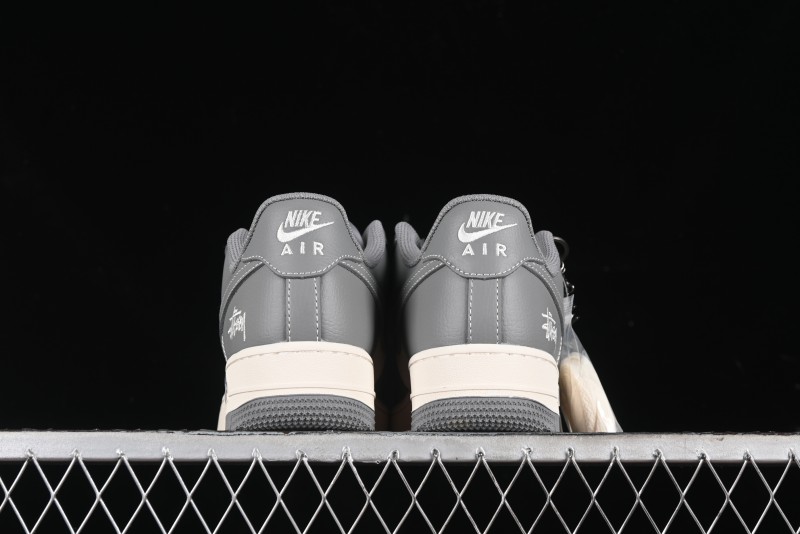 Nike Air Force 1 '07 Low Stussy Collaboration - Premium Gray Low-Top Casual Sneakers - BB5353-512