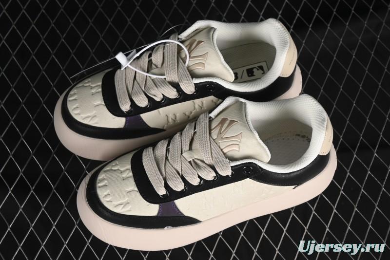 MLB Chunky Classic Base New York Yankees Lightweight Platform Casual Sneakers - 3ASXBMN4N50BKS