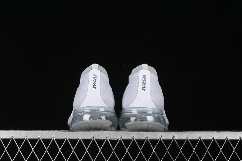 Nike Vapormax Flyknit Breathable Casual Running Shoes with Full-Length Air Cushion - 849558-100