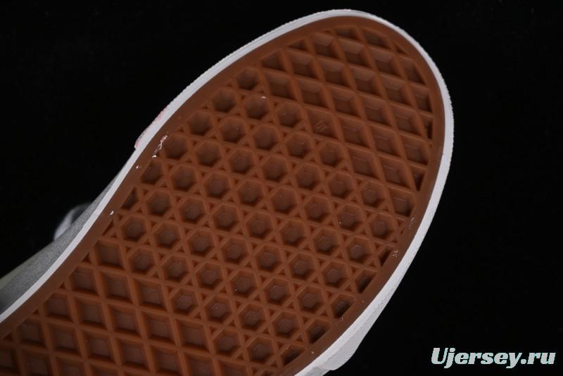 Vans Knu Skool Low-Top Retro Casual Vulcanized Slip-On Shoes in Grey Blue - VN000D6CCCZ