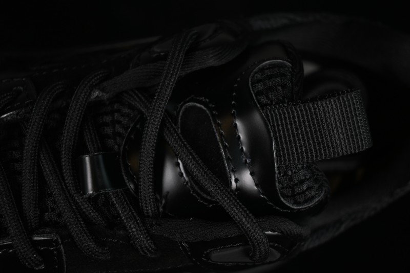 GG-CC Platform Sneakers with Chunky Sole for Casual Running and Streetwear - G24X9833