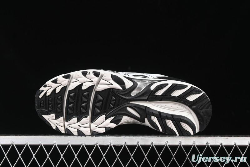 Asics Gel-Kahana TR V4 Running Shoes with FF BLAST PLUS Cushioning - 1203A497-100