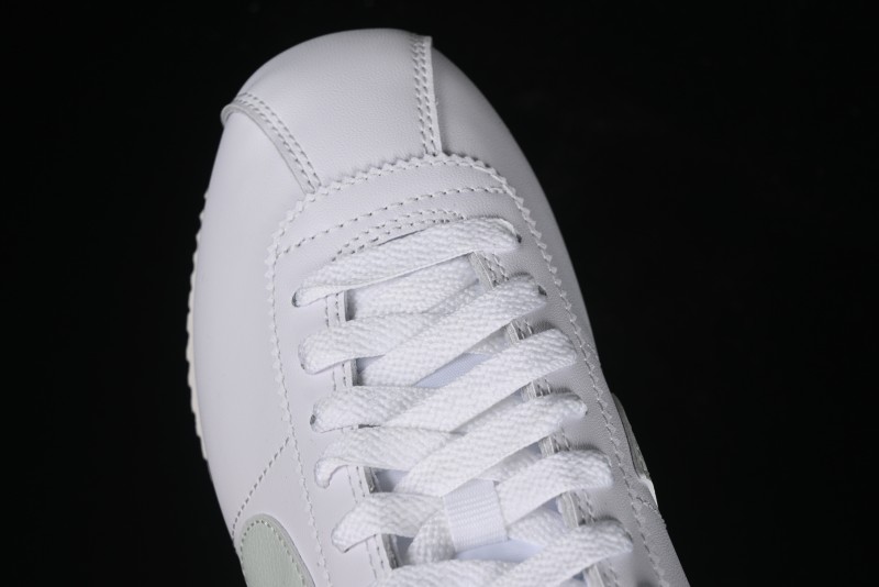 Nike Classic Cortez Leather Retro Running Shoes - DN1791-106