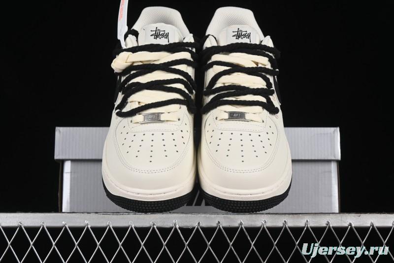 Stussy x Nike Air Force 1'07 Low Casual Sneakers - ZH0316-041