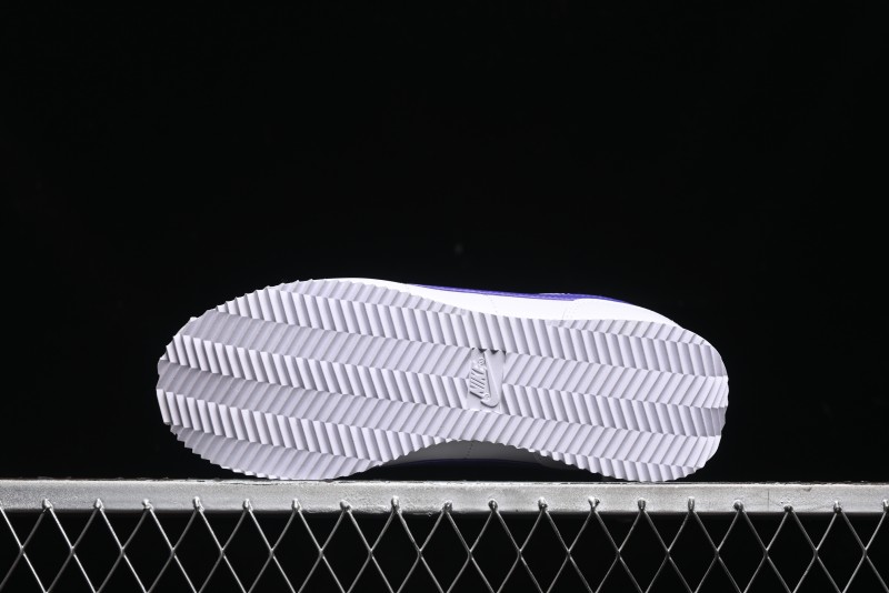 Nike Classic Cortez Leather Retro Running Shoes - DM4044-106
