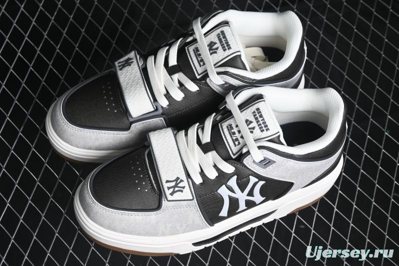 New York Yankees Chunky Liner Mid Denim Monogram Sandals with Velcro Closure - 3ASXCHL4N50GRS