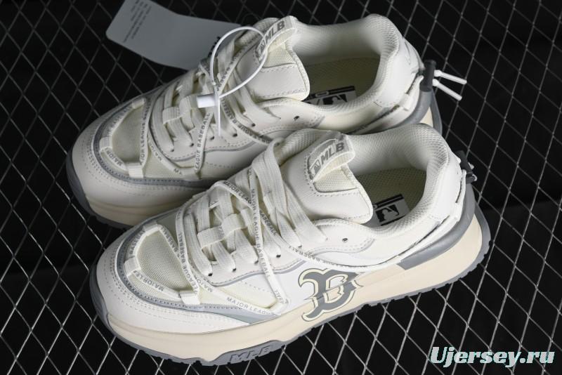 New York Yankees Chunky Runner Basic Lace-Up Lightweight Casual Sneakers - 3ASHCRR3N43WHS