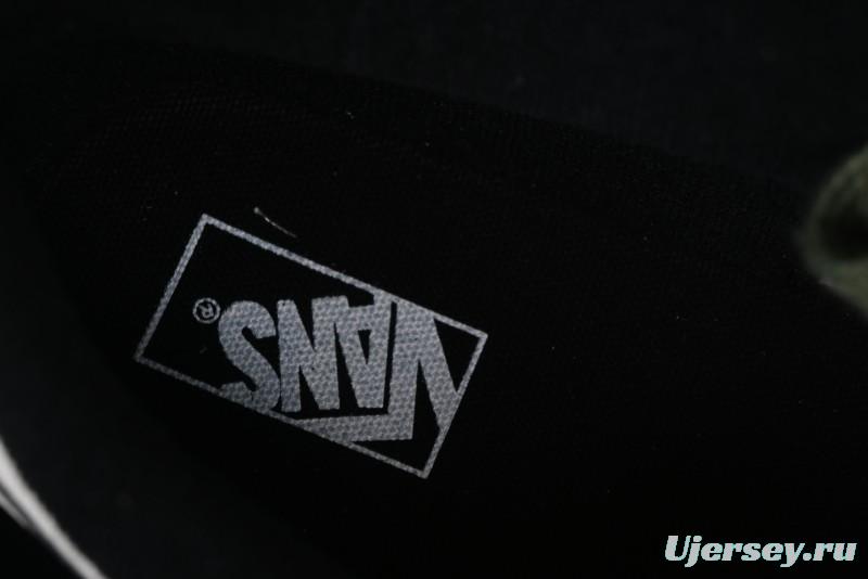 Vans Knu Skool Low-Top Retro Casual Vulcanized Sneakers - VN000CP50VM