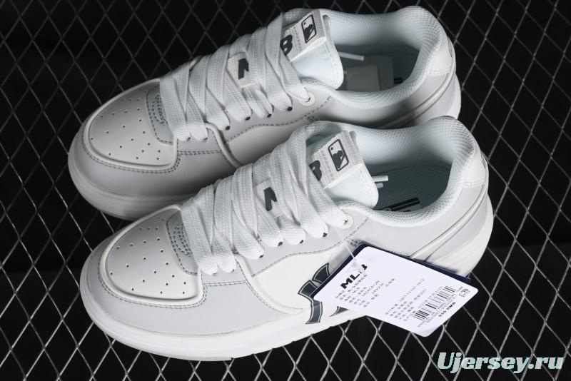 MLB Chunky Liner Basic New York Yankees Height Increasing Thick Sole Casual Sneakers - 3ASXCA12N50GRL