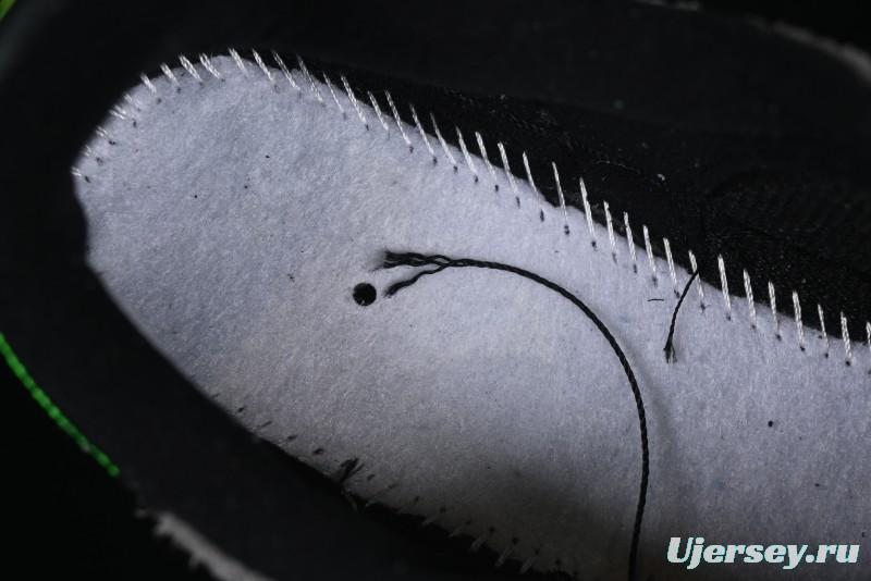 Adidas Originals Campus 00s Retro Casual Sneakers with Chunky Silhouette - IE8349