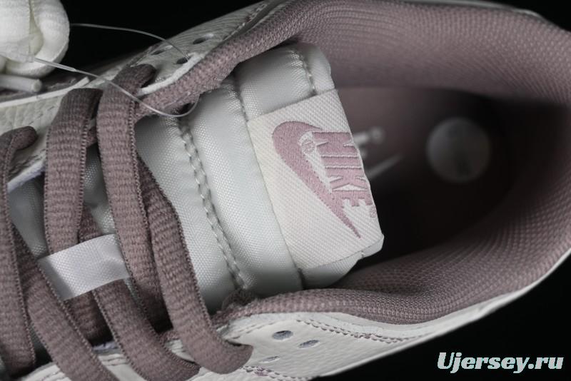 Nike Supreme SB Dunk Low Custom High-End Casual Skateboarding Shoes with Light Pink Colorway - RM2308-331
