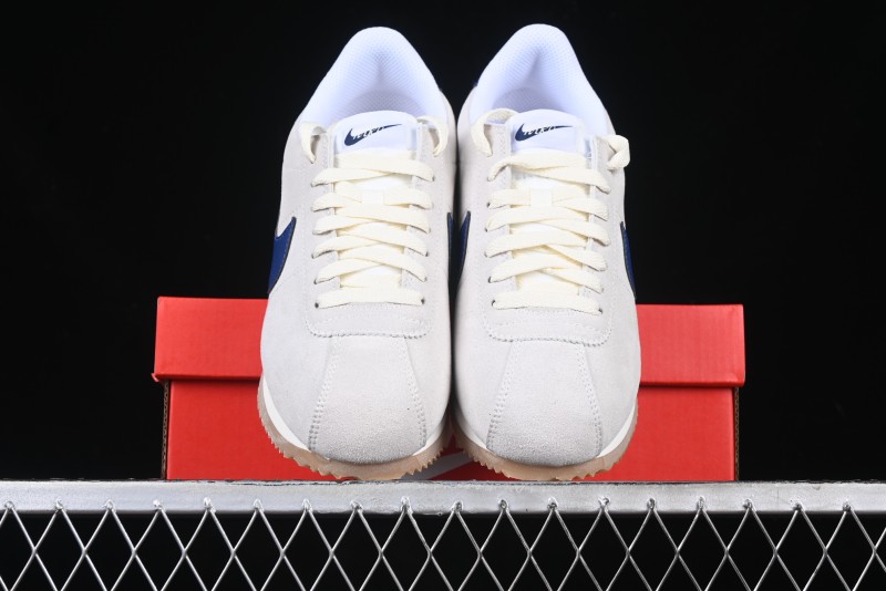Nike Classic Cortez Leather Retro Running Shoes - FQ8108-110