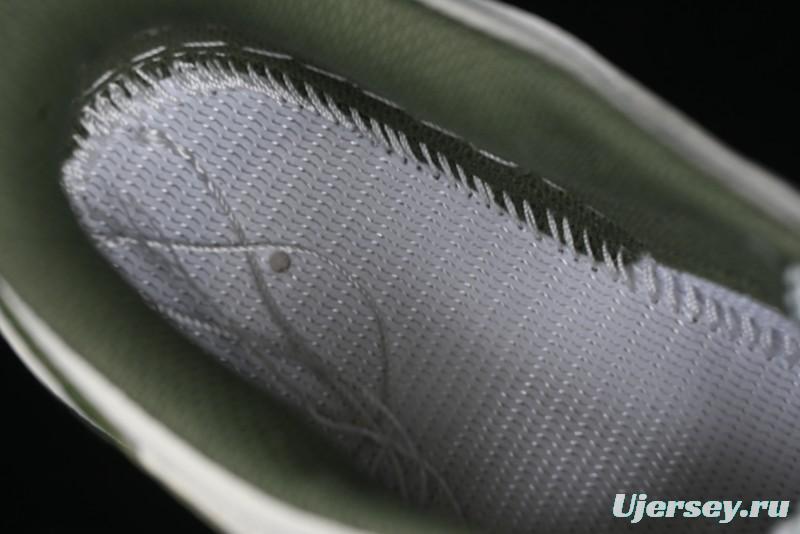 Nike SB Dunk Low UN Collaboration Year of the Snake Limited Edition Green Snake Swoosh Anniversary Custom Low-Top Casual Sneakers - DJ2024-070