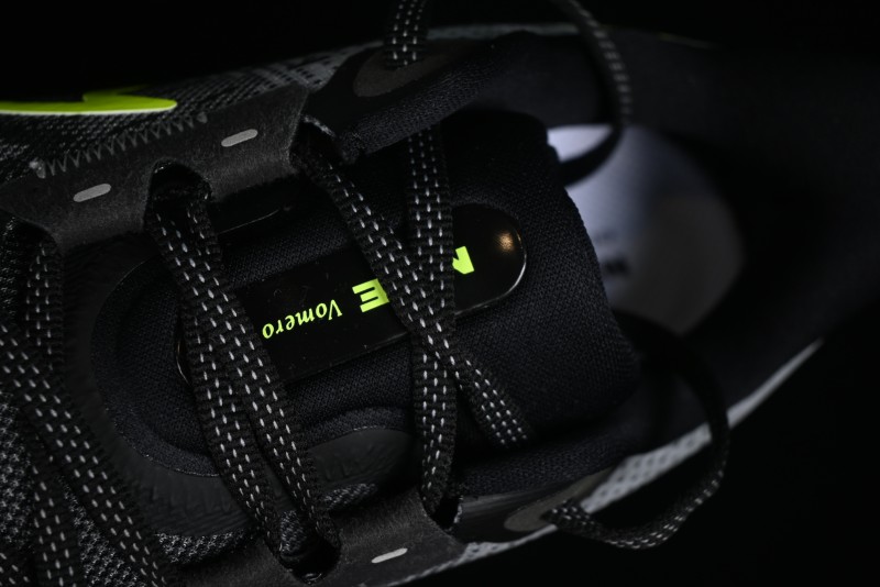 Nike Air Zoom Vomero 17 Lunar Retro Running Shoes with Full-Sole Zoom Air Cushion - FB1309-001