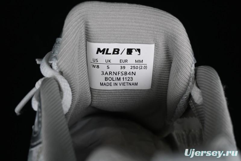 New York Yankees MLB Fast Ball Classic Monogram Retro Casual Running Shoes - 3ARNFSB4N50SIS