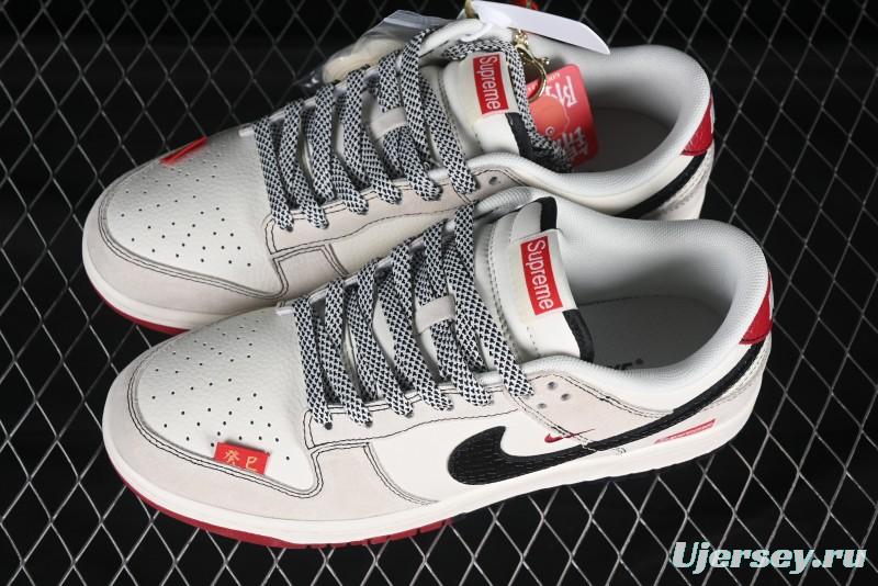 Nike SB Dunk Low Supreme Collaboration Year of the Snake Limited Edition Dual-Tone Snake Pattern Black Swoosh Anniversary High-End Custom Low-Top Casual Skate Shoes - HH7518-030