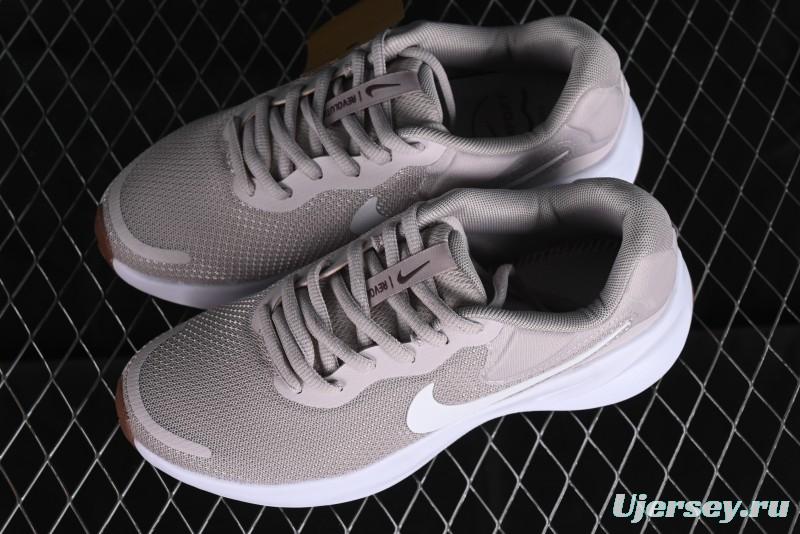 Nike Revolution 7 Wide Low-Top Running Shoes with Breathable Mesh and Durable Cushioning - FB2208-007